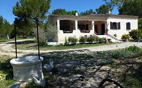 Chambre D'Hotes La Pinede