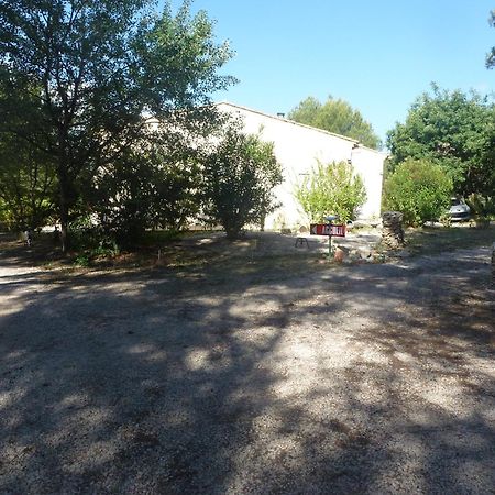 Chambre D'Hotes La Pinede Lambesc Exterior foto