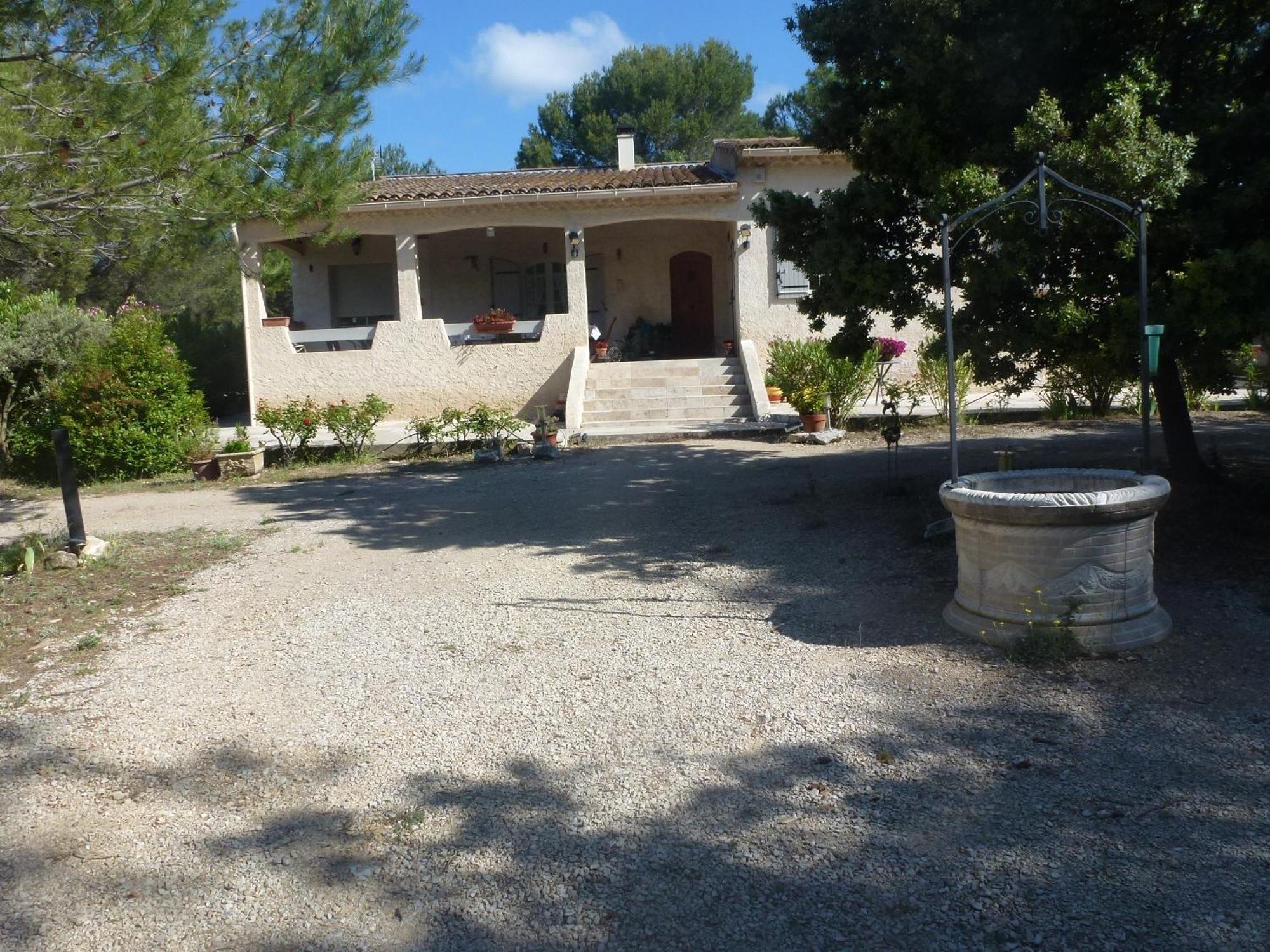 Chambre D'Hotes La Pinede Lambesc Exterior foto